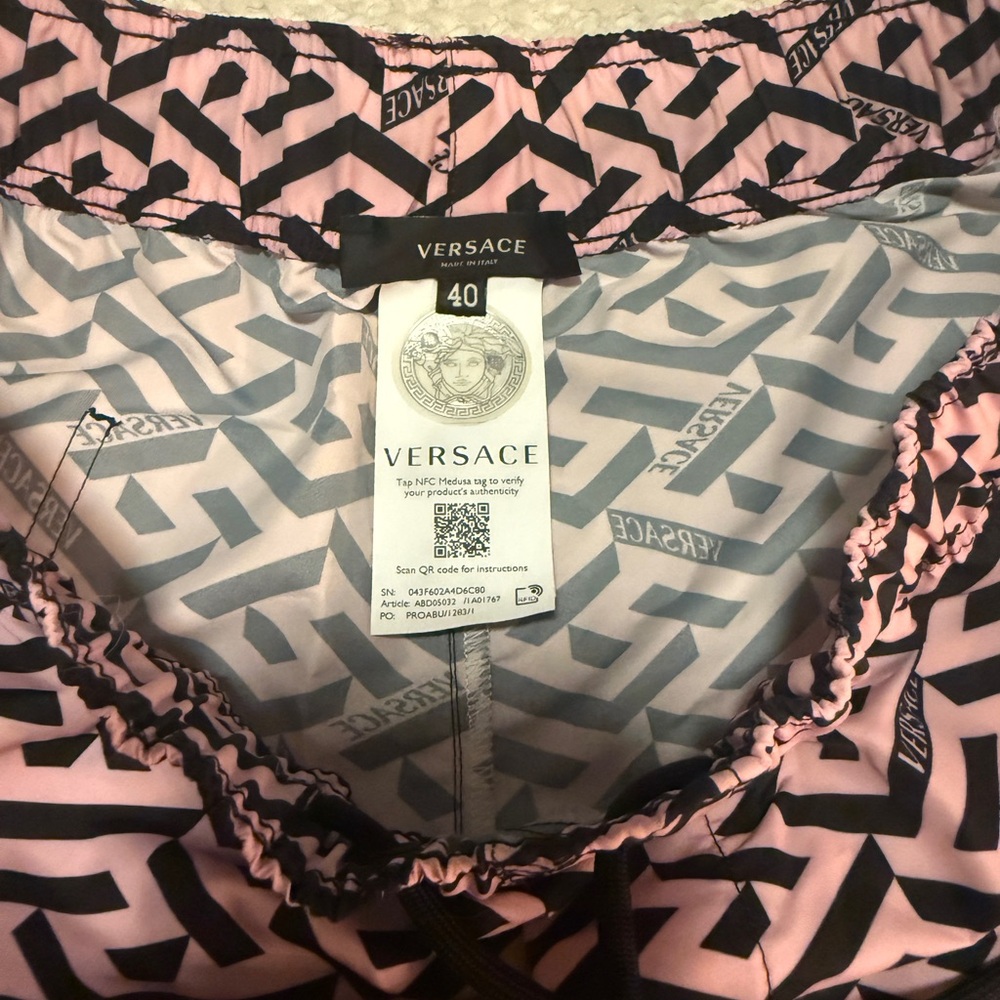 NWOT Versace Monogram Drawstring Shorts - image 4